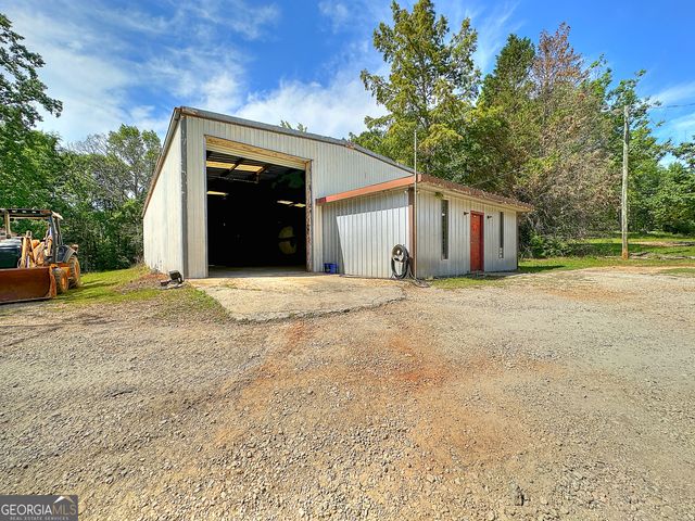 2552 W Sr 54 Highway, Hogansville, GA 30230