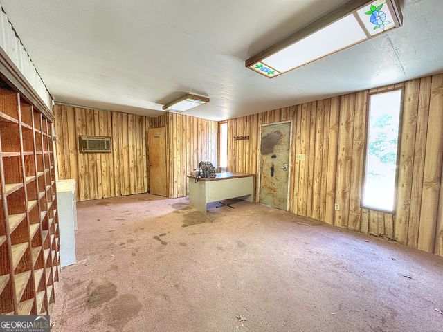 2552 W Sr 54 Highway, Hogansville, GA 30230