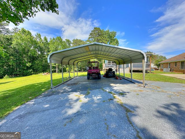 2552 W Sr 54 Highway, Hogansville, GA 30230