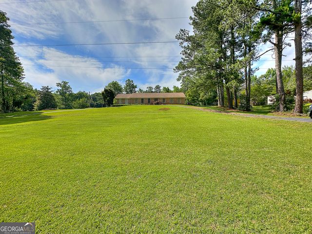 2552 W Sr 54 Highway, Hogansville, GA 30230