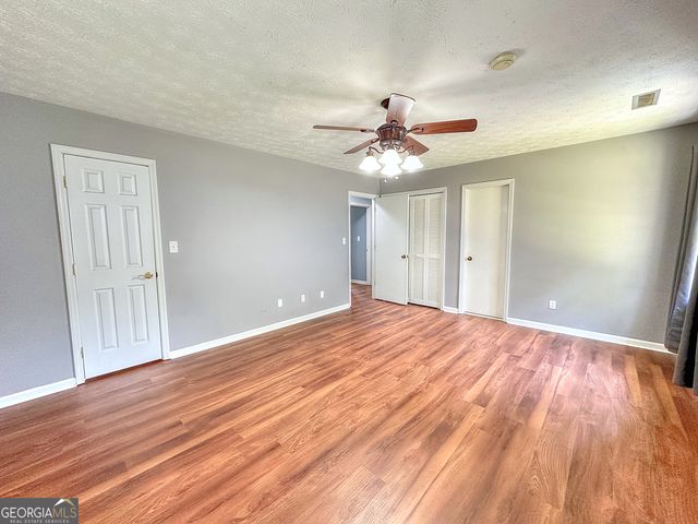 2552 W Sr 54 Highway, Hogansville, GA 30230