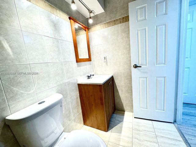 200 172nd Street 206, Sunny Isles Beach, FL 33160