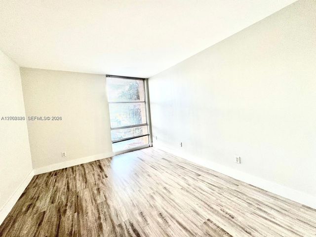 200 172nd Street 206, Sunny Isles Beach, FL 33160