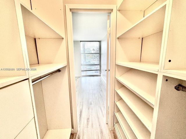 200 172nd Street 206, Sunny Isles Beach, FL 33160
