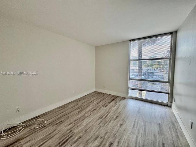 200 172nd Street 206, Sunny Isles Beach, FL 33160