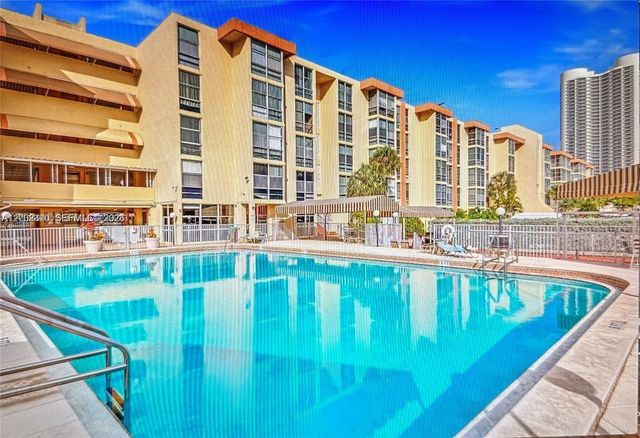 200 172nd Street 206, Sunny Isles Beach, FL 33160