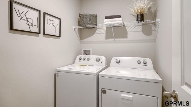 12906 S 65th Street, Papillion, NE 68157