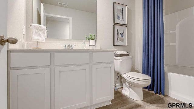 12906 S 65th Street, Papillion, NE 68157