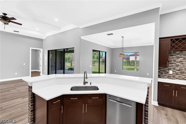 1109 Rush AVE, Lehigh Acres, FL 33972