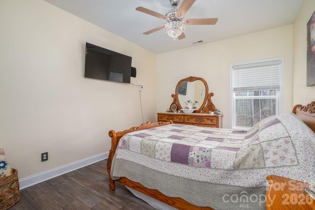 1310 Western Hills Lane, Vale, NC 28168