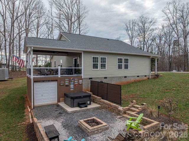 1310 Western Hills Lane, Vale, NC 28168