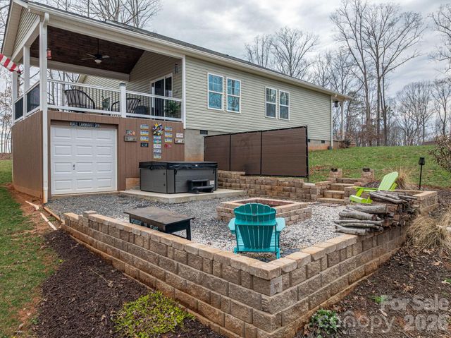 1310 Western Hills Lane, Vale, NC 28168