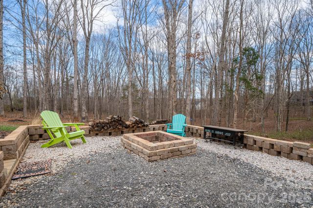 1310 Western Hills Lane, Vale, NC 28168