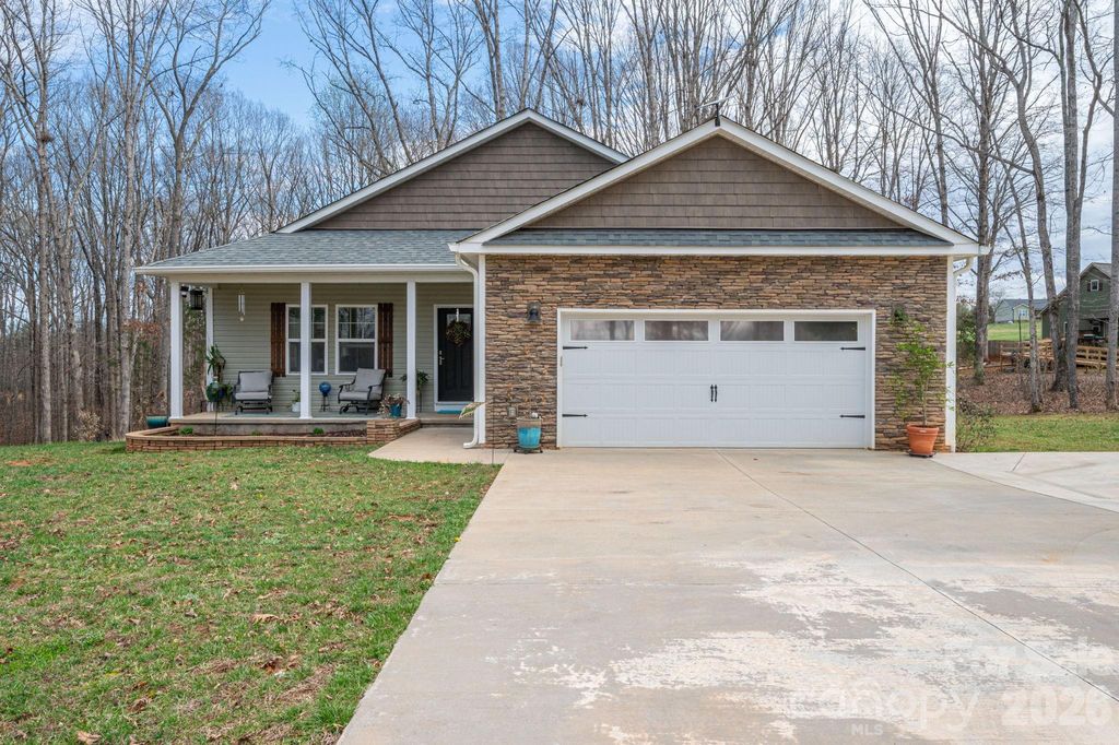 1310 Western Hills Lane, Vale, NC 28168