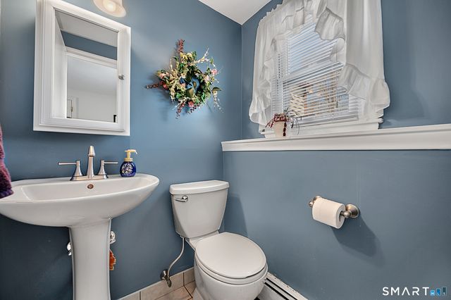 102 Winslow Drive, Newington, CT 06111