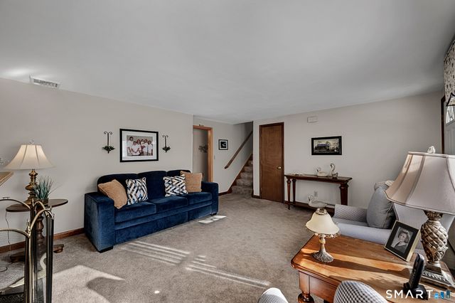 102 Winslow Drive, Newington, CT 06111