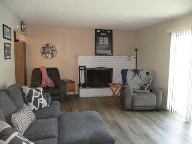 450 Esperanza, Stockton, CA 95207
