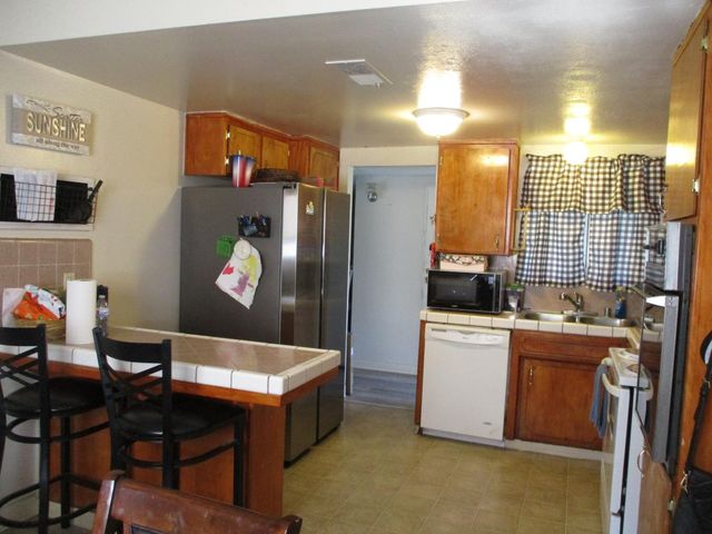 450 Esperanza, Stockton, CA 95207