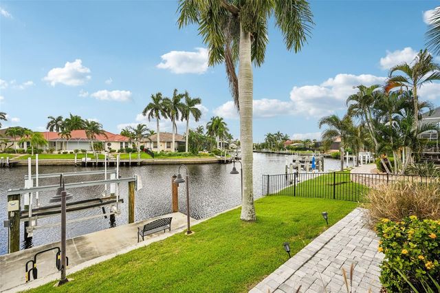 1217 SEA BREEZE COURT, Punta Gorda, FL 33950