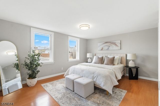 330 John St, Elizabeth City, NJ 07202