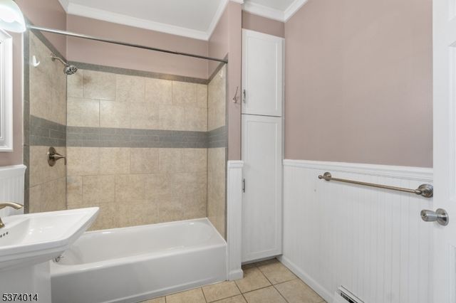 330 John St, Elizabeth City, NJ 07202