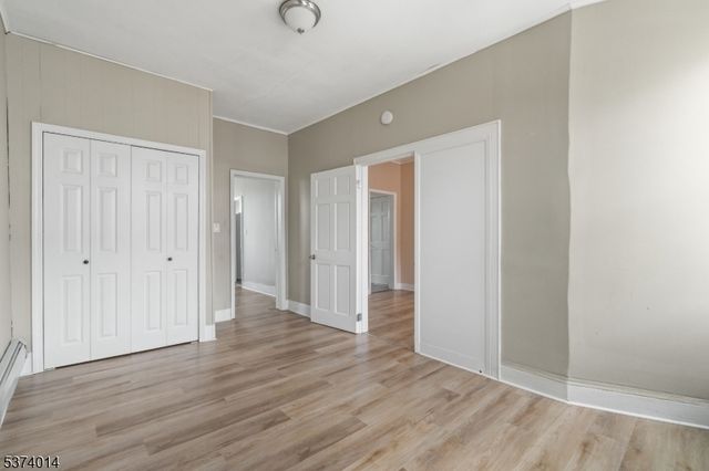330 John St, Elizabeth City, NJ 07202