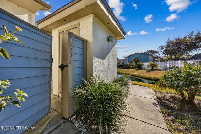 1604 CHALLENGER Court W 1604, Jacksonville, FL 32233