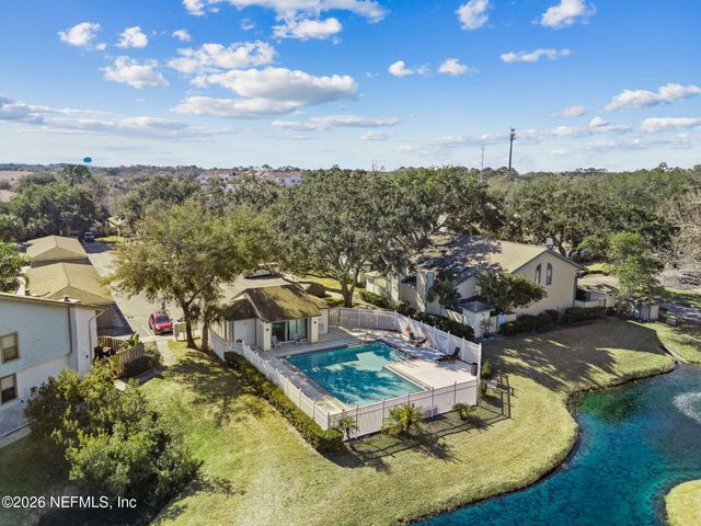 1604 CHALLENGER Court W 1604, Jacksonville, FL 32233