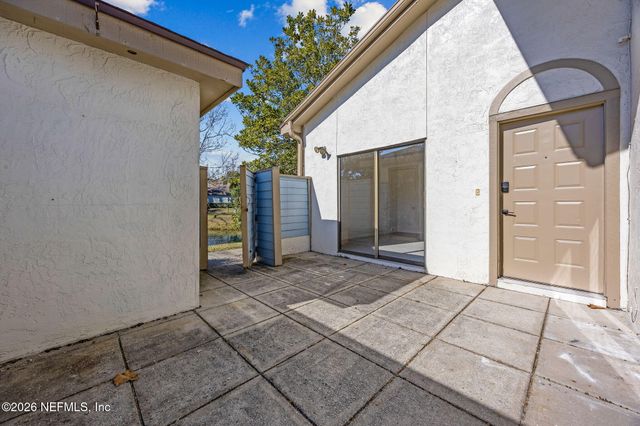 1604 CHALLENGER Court W 1604, Jacksonville, FL 32233