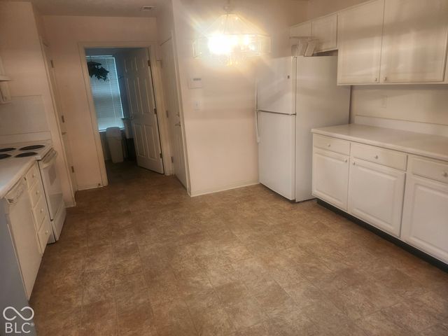 5539 Younkin Drive, Indianapolis, IN 46268