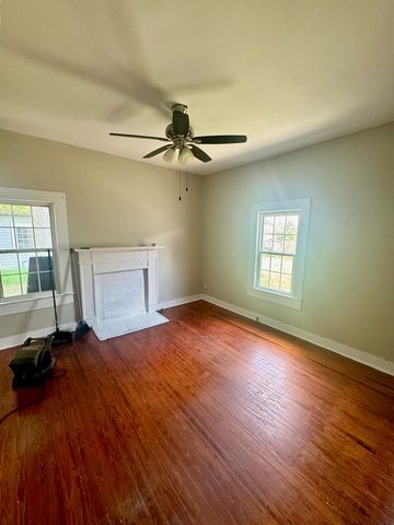 605 E Newton St., Dothan, AL 36305