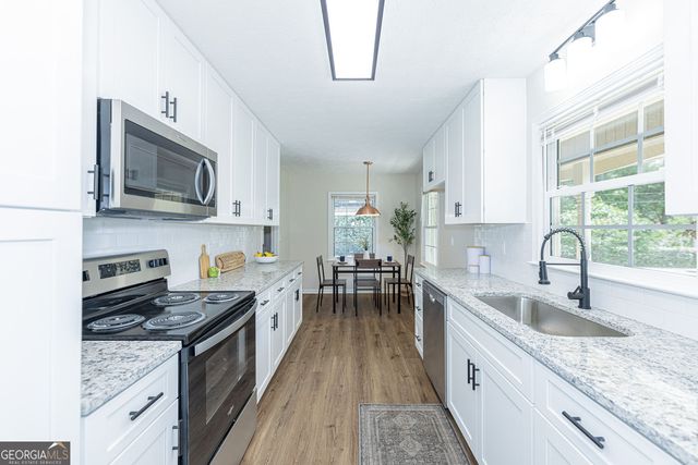 472 Edwards Court NW, Lawrenceville, GA 30044