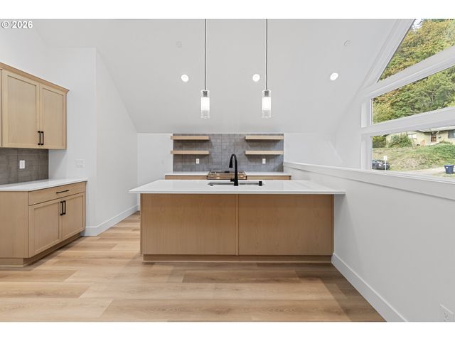 628 Nw 11TH Ave, Camas, WA 98607