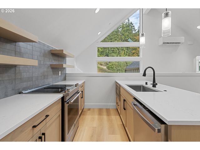 628 Nw 11TH Ave, Camas, WA 98607