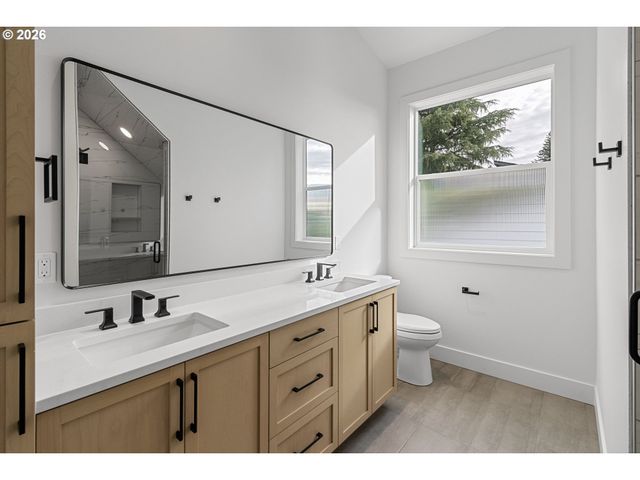 628 Nw 11TH Ave, Camas, WA 98607