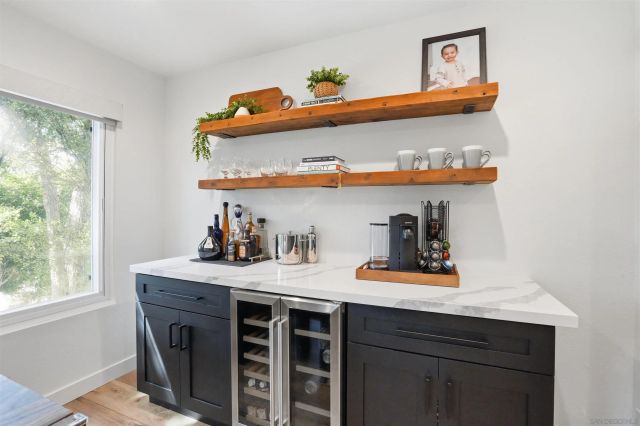 2444 Caminito Venido, San Diego, CA 92107
