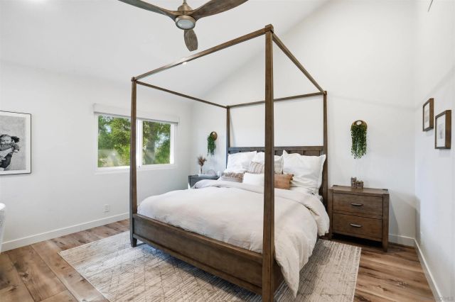 2444 Caminito Venido, San Diego, CA 92107