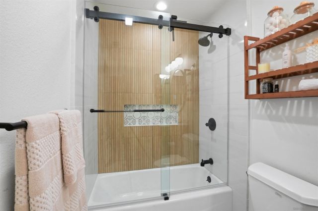 2444 Caminito Venido, San Diego, CA 92107