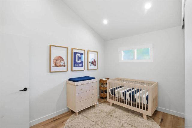 2444 Caminito Venido, San Diego, CA 92107