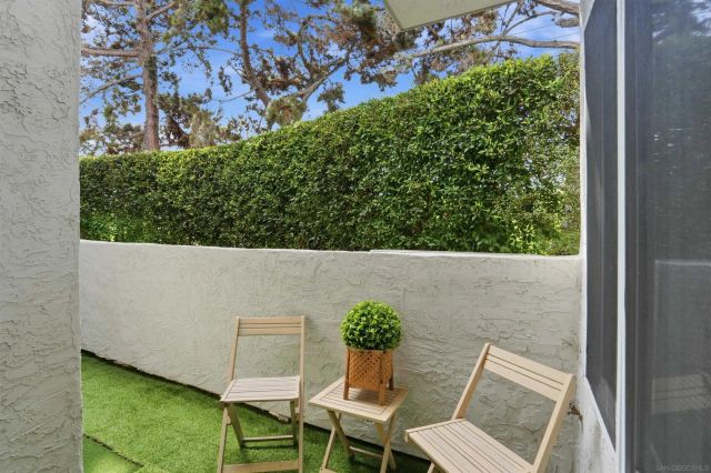 2444 Caminito Venido, San Diego, CA 92107