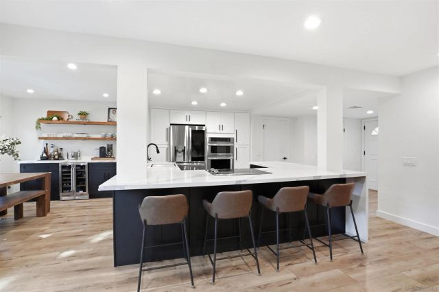 2444 Caminito Venido, San Diego, CA 92107