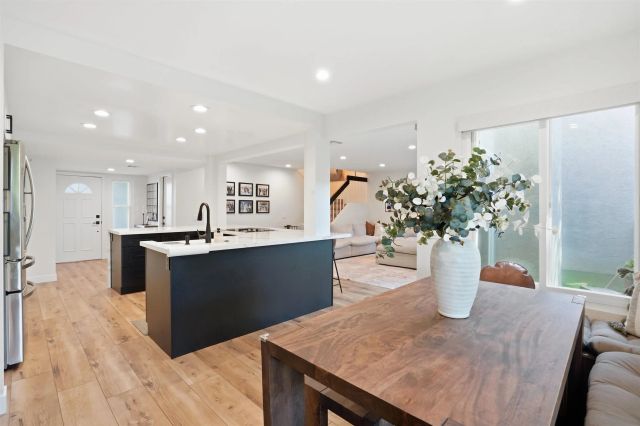 2444 Caminito Venido, San Diego, CA 92107