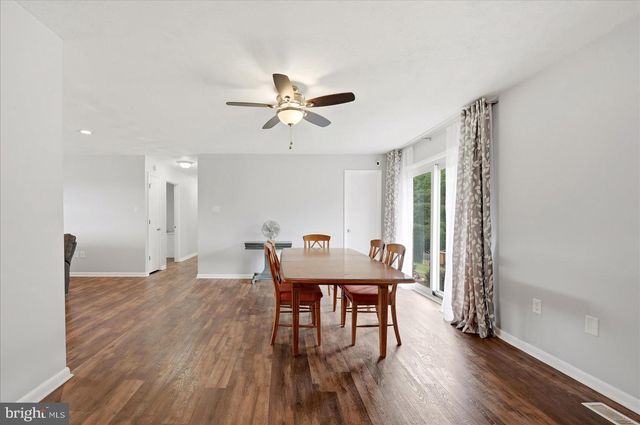 17747 SENEDO RD, Edinburg, VA 22824