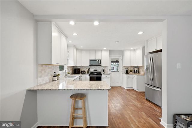 17747 SENEDO RD, Edinburg, VA 22824