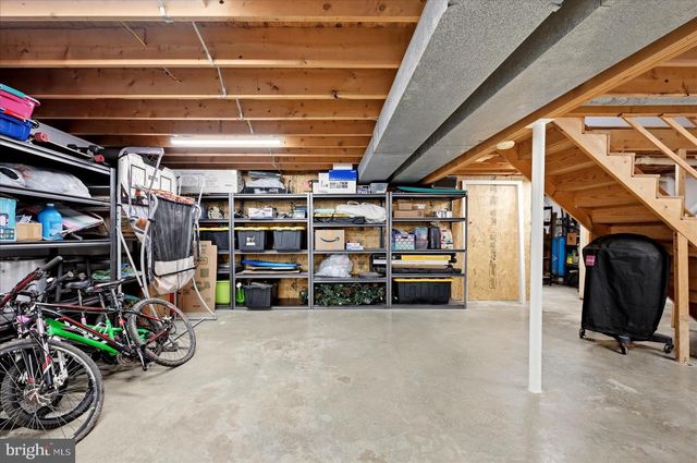 17747 SENEDO RD, Edinburg, VA 22824