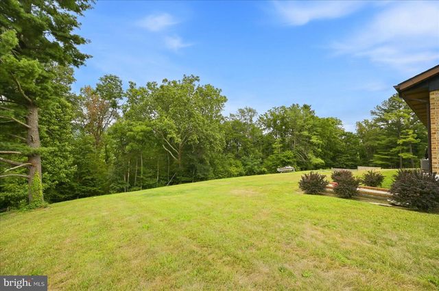 17747 SENEDO RD, Edinburg, VA 22824