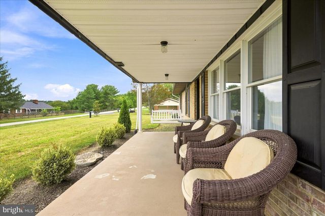17747 SENEDO RD, Edinburg, VA 22824