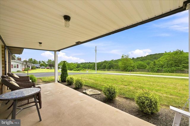 17747 SENEDO RD, Edinburg, VA 22824