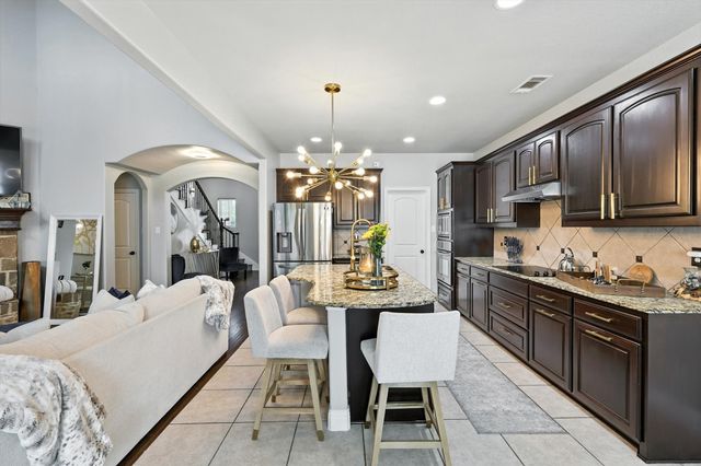 337 Pecos Drive, Burleson, TX 76028