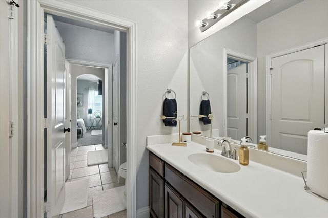 337 Pecos Drive, Burleson, TX 76028